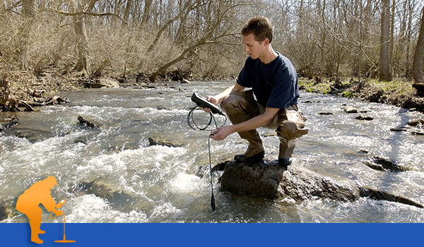 Water Quality Sampling in a River | YSI